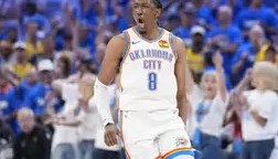 开云体育网址-这也行？圣安东尼奥马刺集结日主帅复盘浓眉哥连续二十场比赛得分超过问鼎冠军，今晚巴黎圣日耳曼门线救险 